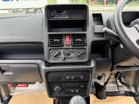 Nissan Clipper Truck