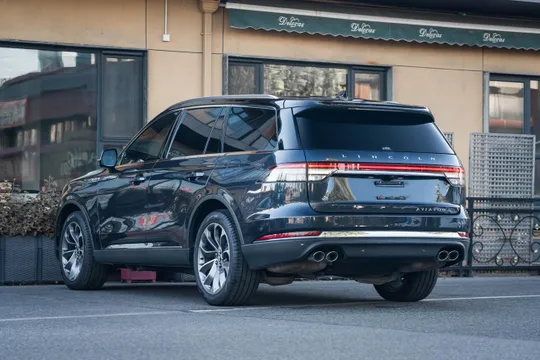 Lincoln Aviator