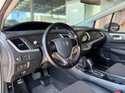 Honda Jade