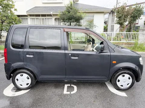 Nissan Otti