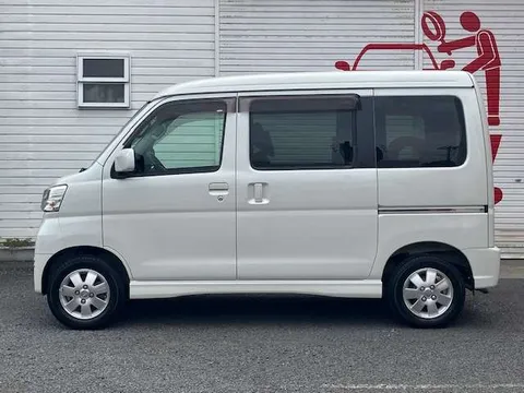 Daihatsu Atrai Wagon