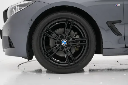 BMW BMW