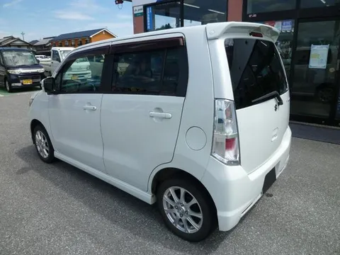 Suzuki Wagon R Stingray