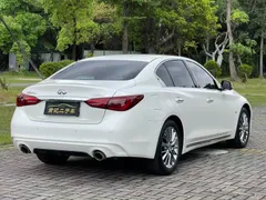 Infiniti Q50L