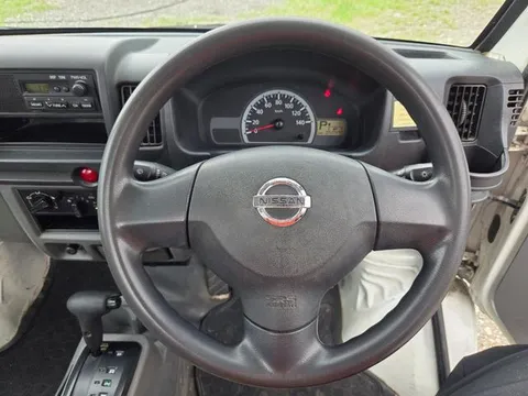 Nissan Clipper Truck