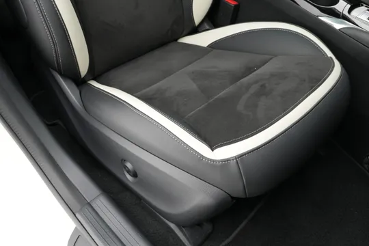 Infiniti Q30