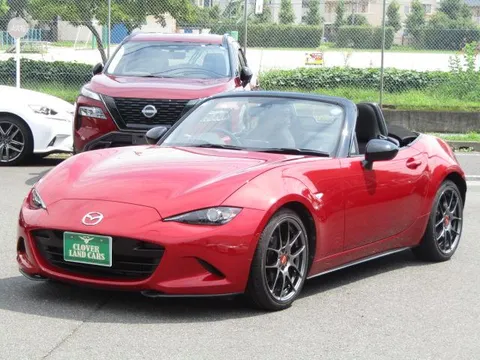 Mazda MX-5 (Roadster)