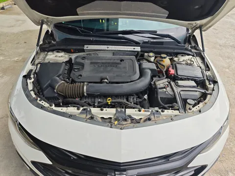 Chevrolet Malibu XL