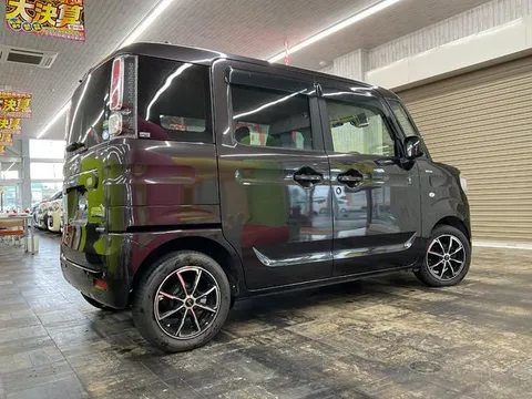 Suzuki Spacia