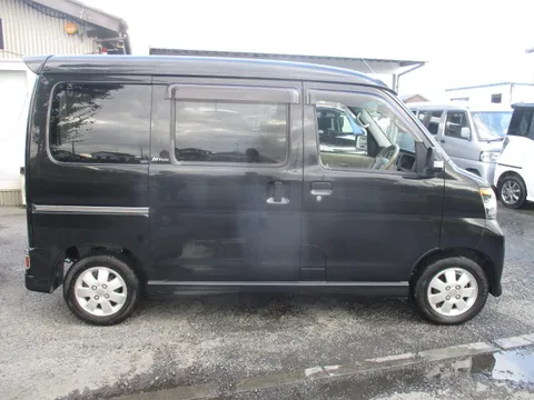 Daihatsu Atrai Wagon