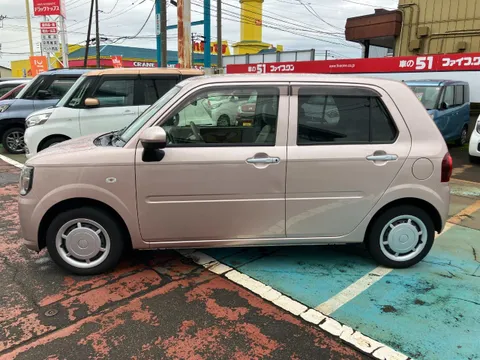 Daihatsu Mira Tocot