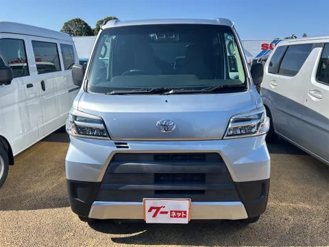 Toyota Pixis Van