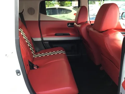Honda N-BOX Slash