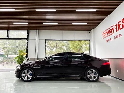 Jaguar XFL
