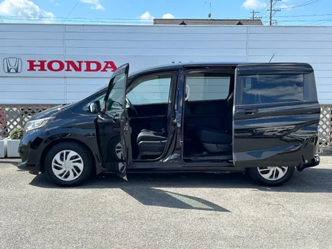 Honda Freed Plus
