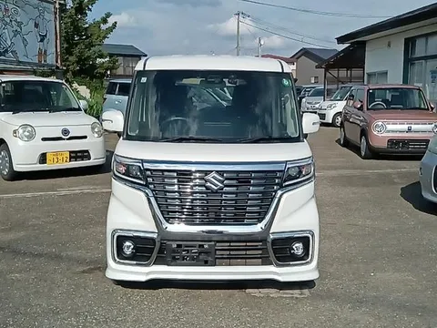 Suzuki Spacia Custom