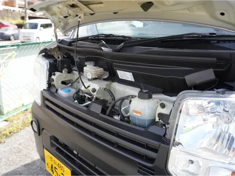 Mitsubishi Minicab Van