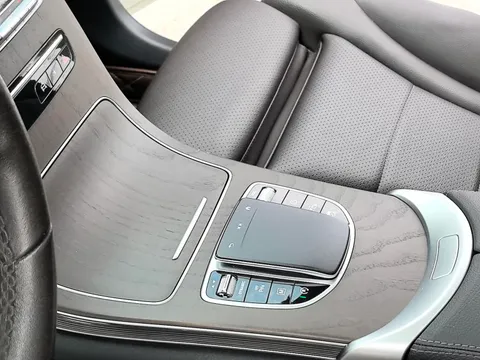 Mercedes-Benz Mercedes-Benz GLC