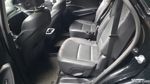 Hyundai Grand Santa Fe (Maxcruz)