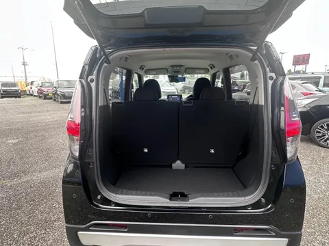 Mitsubishi eK X