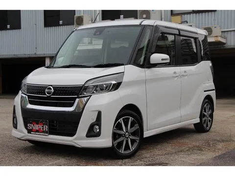 Nissan Dayz Roox