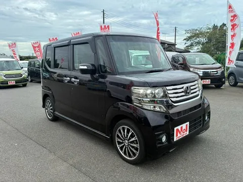 Honda N-BOX Custom