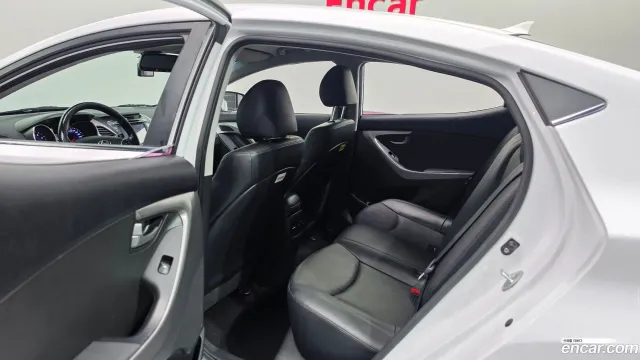 Hyundai Elantra (Avante)