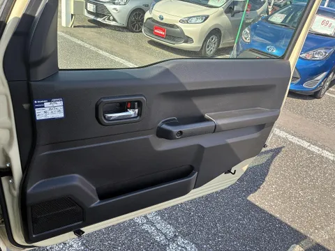 Suzuki Jimny Sierra