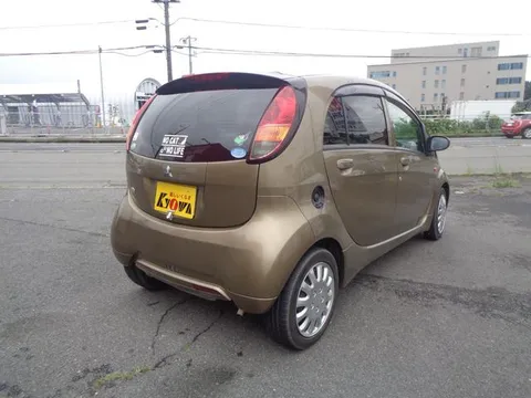 Mitsubishi I