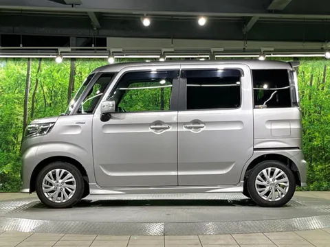 Suzuki Spacia Custom