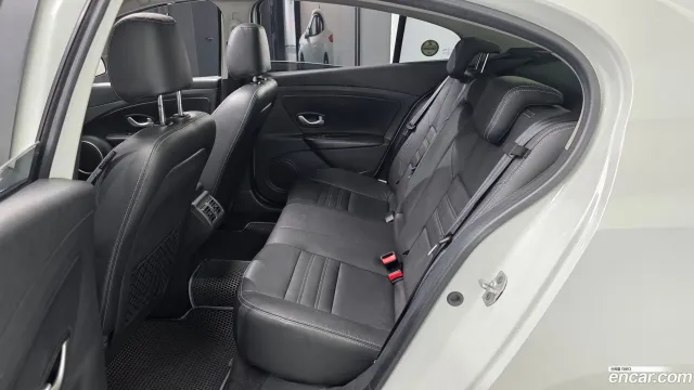 Renault SM3