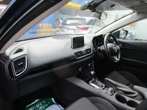 Mazda Axela Sport