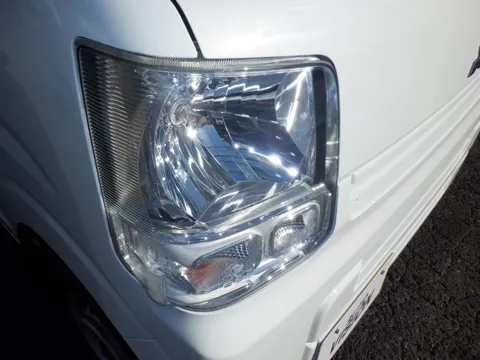 Mitsubishi Minicab Van