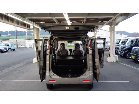 Suzuki Spacia Base