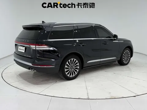 Lincoln Aviator