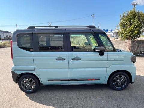 Suzuki Spacia Gear