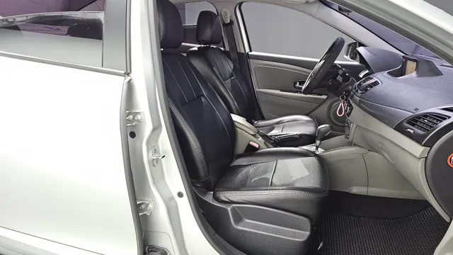 Renault SM3