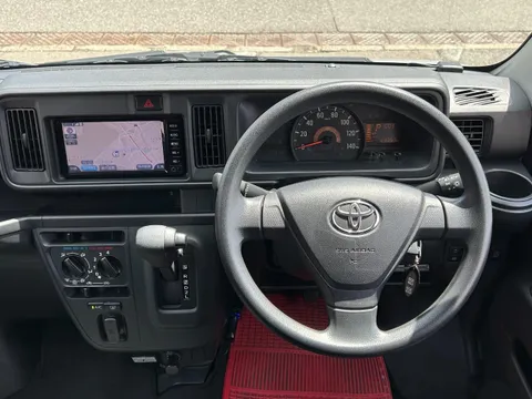 Toyota Pixis Van