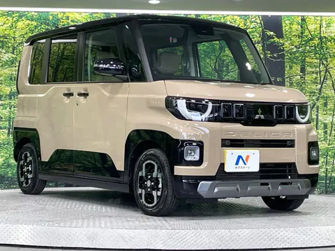 Mitsubishi Delica Mini