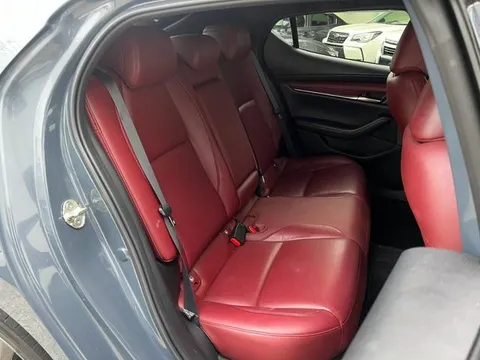 Mazda MAZDA3 Fastback