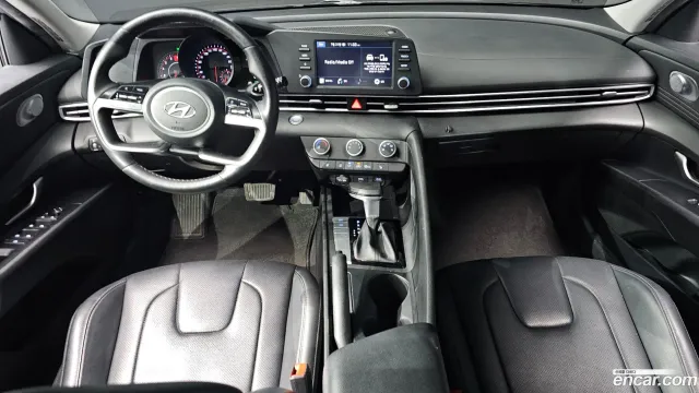 Hyundai Elantra (Avante)