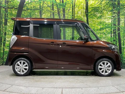 Nissan Dayz Roox