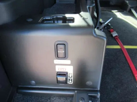 Daihatsu Atrai Wagon