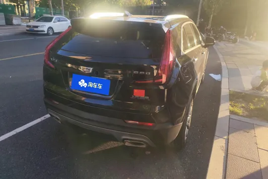 Cadillac XT4