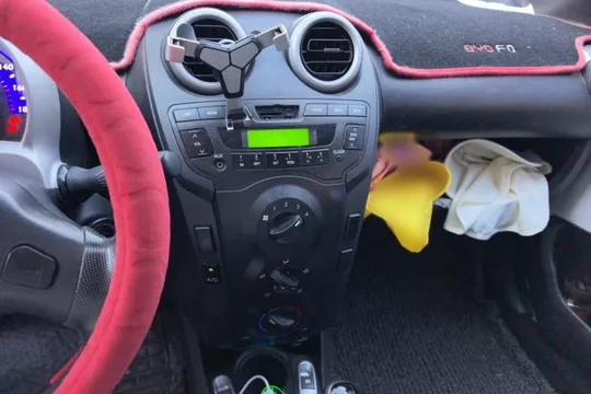 BYD F0