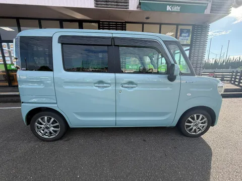 Suzuki Spacia