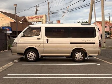 Toyota HiAce Wagon