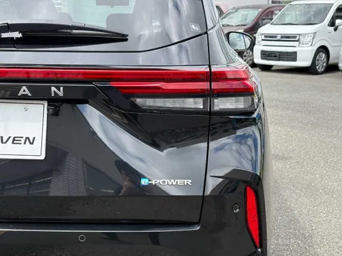 Nissan Note Aura
