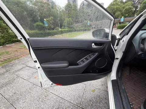 Kia Cerato (K3)
