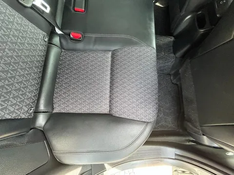Nissan Note Aura